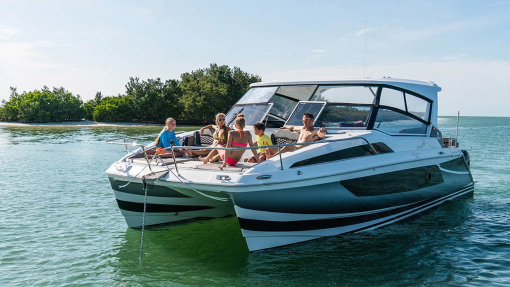 Aquila-36-960x540_960X540 Coral Seekers Private Charters