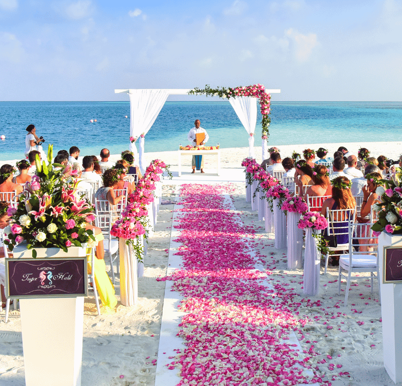 beach-wedding-aisle-pink-roses beach-wedding