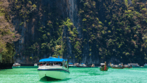 A day tour of Phi Phi Islands by speedboat from Phuket
