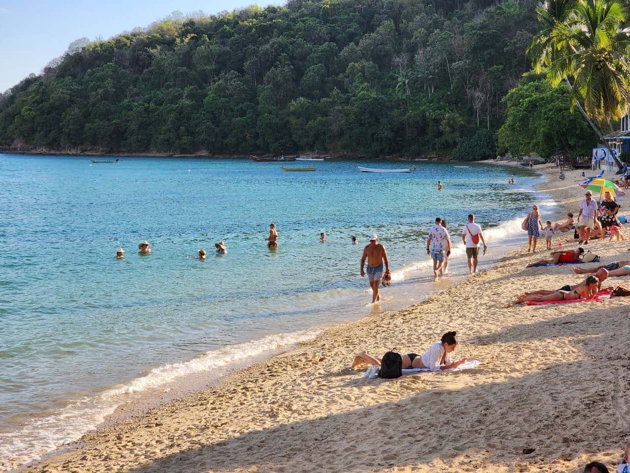 Ao yon beach is the best family beach in town!